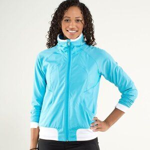 Lululemon Run: Track Attack Jacket Spry Blue / White